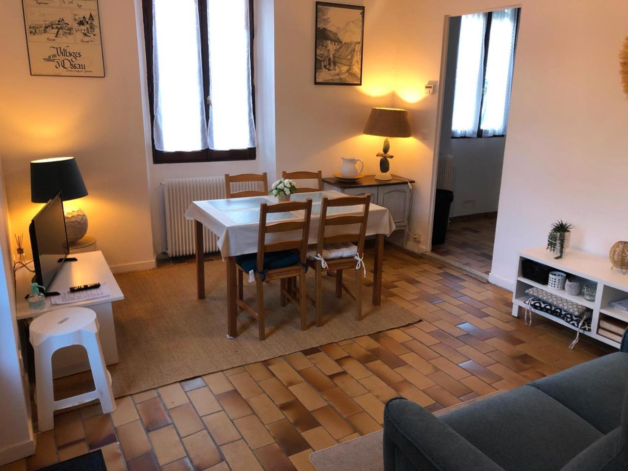 Petite Maison Avec Terrasse Jurancon ภายนอก รูปภาพ